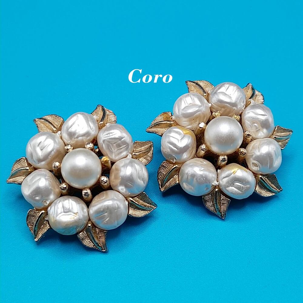 Vintage Coro Faux Pearl Cluster Clip Earrings Gold Tone 1960s 1.25”